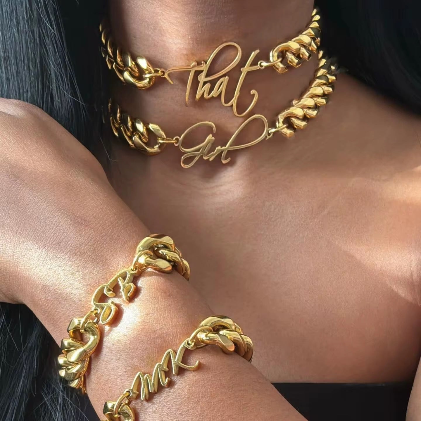 Personalized custom name necklace on 18KT gold or silver geometric chain, perfect for gifts, weddings, or everyday luxury fashion
